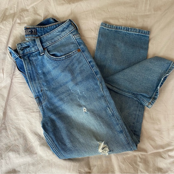 Abercrombie & Fitch Distressed Ankle Straight Natural Rise Jeans Medium Wash - Picture 7 of 7